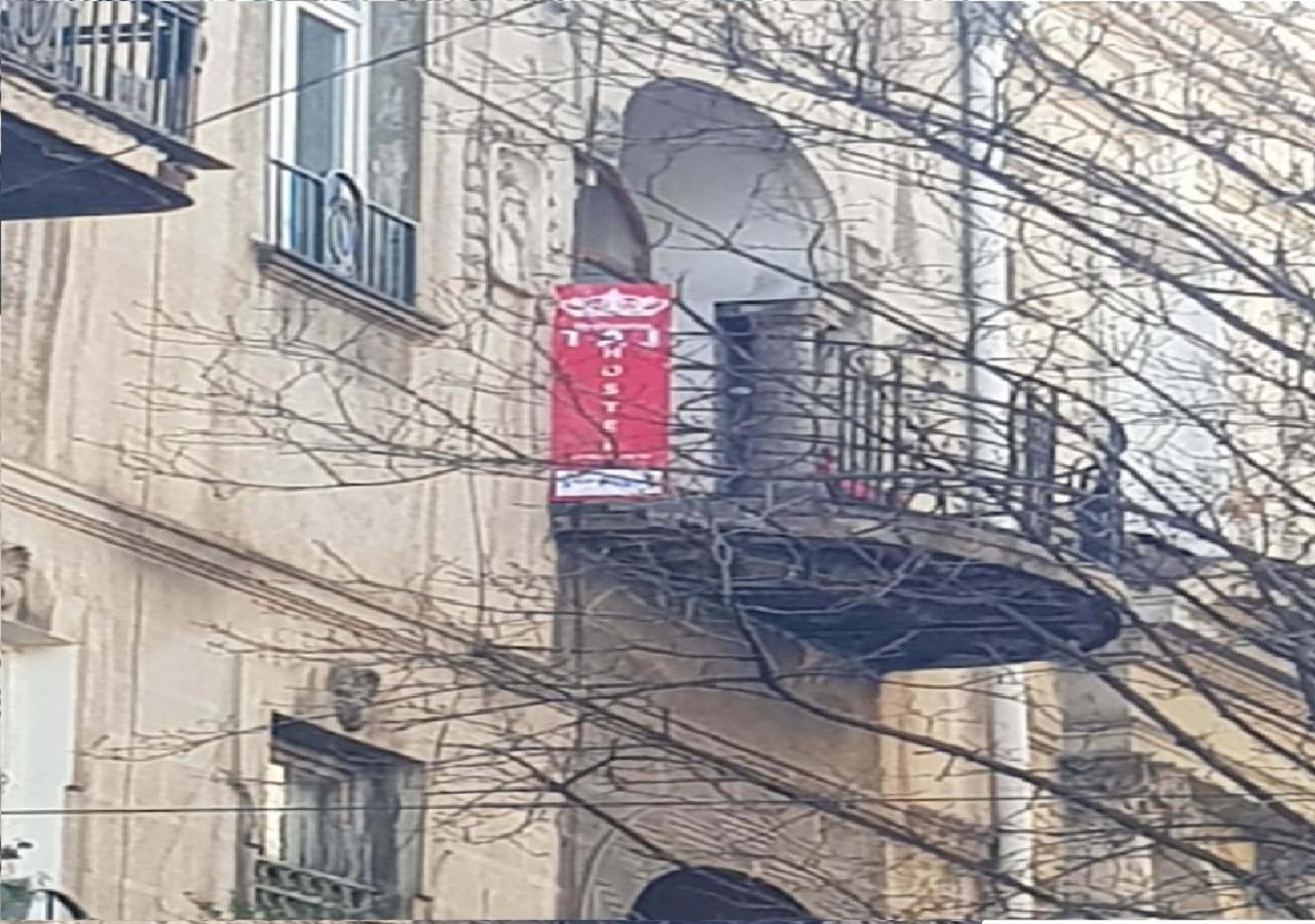 بيت شباب تاج هوستيل تبليسي المظهر الخارجي الصورة